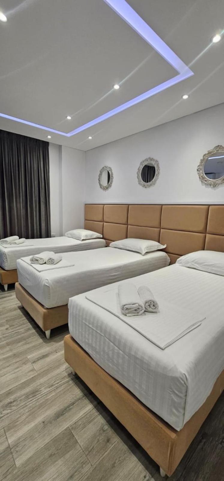 Hotel Edina Apartments By Hp Saranda Zewnętrze zdjęcie