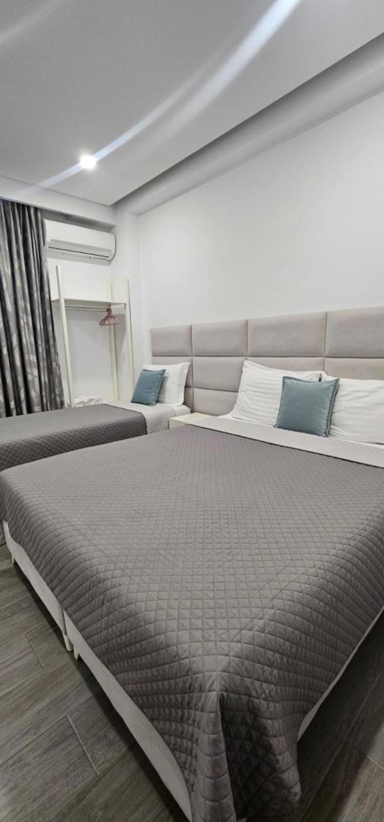 Hotel Edina Apartments By Hp Saranda Zewnętrze zdjęcie