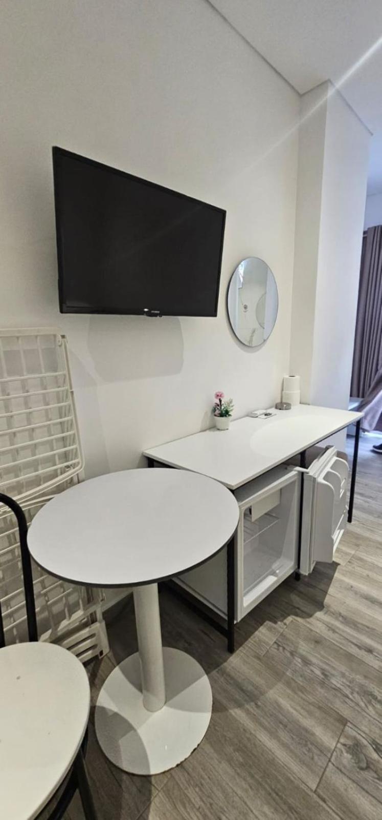 Hotel Edina Apartments By Hp Saranda Zewnętrze zdjęcie